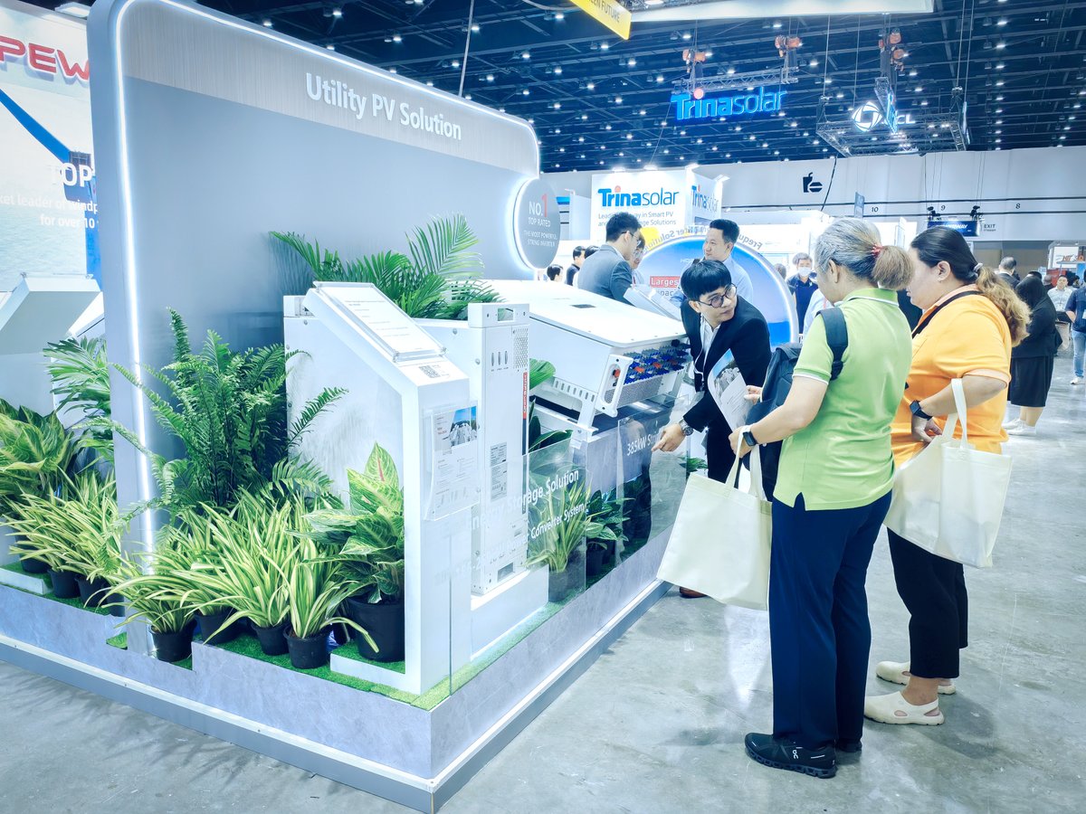 Hopewind123's tweet photo. 🌟 Hopewind Highlights from ASEAN Sustainable Energy Week 2024!
🌟 Our innovative 110kW C&amp;I PV string inverter and our 385kW PV string inverter are drawing crowds eager to explore the future of clean energy.
🌐Chat with our experts, and explore our comprehensive energy solutions. https://t.co/x1Cpz6WOYl