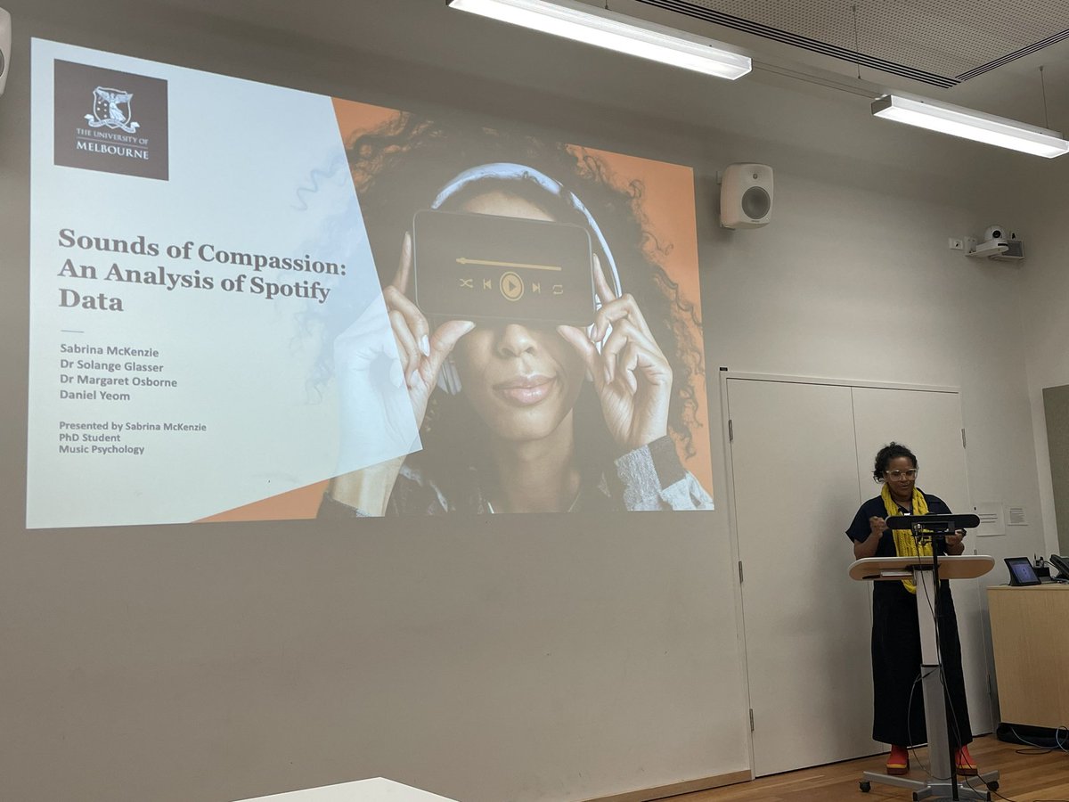 Watching <a href="/whenmusicbreaks/">Sabrina McKenzie</a> share her fascinating work on music and self-compassion in the first talk at the Melbourne Hub! <a href="/escom_12/">ESCOM12</a> @ausmuspsysoc #AMPS2024