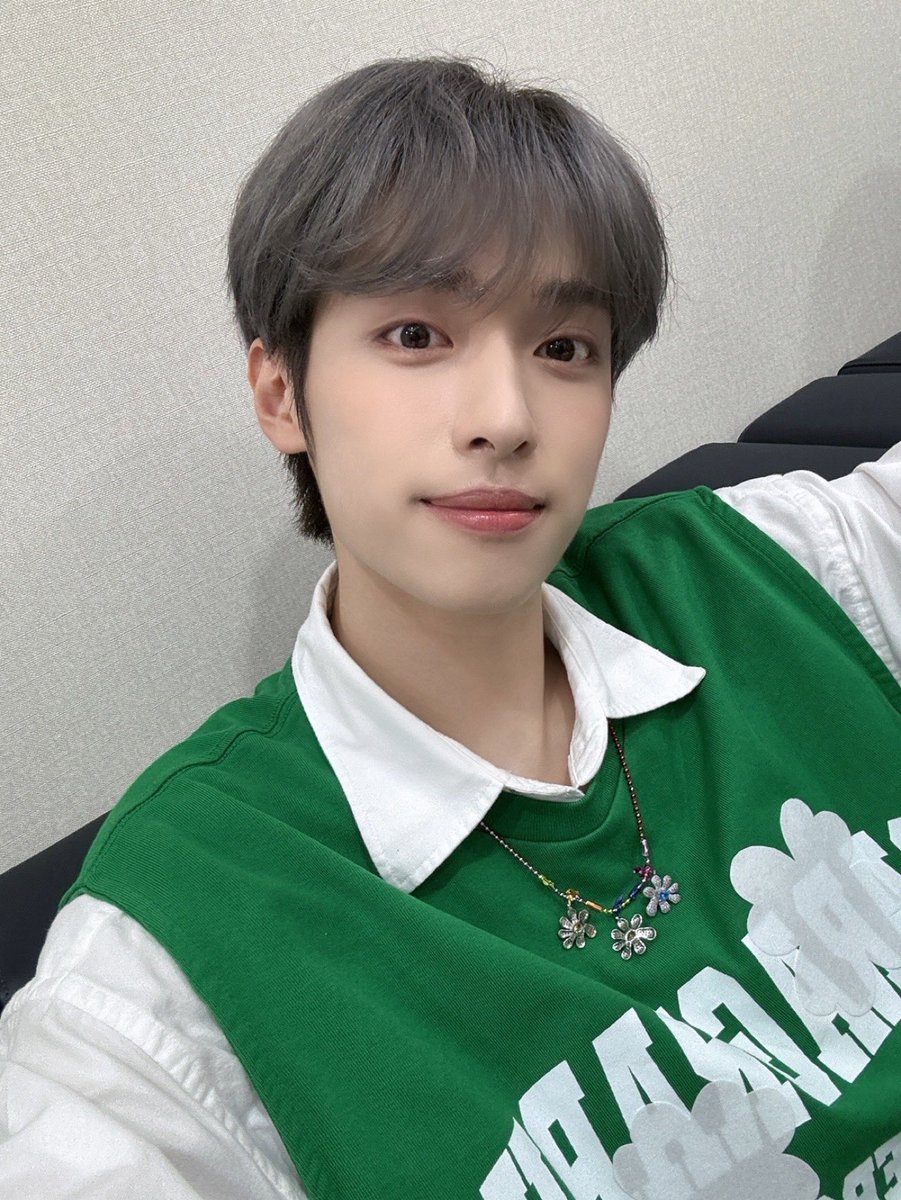 [ #Xtra_Scenes ]

빌런즈에게 행운을 전하고 싶은 행운 요정 가온이 등장 ✨
늘 행운을 빌어줄게요🍀💚

#XdinaryHeroes #엑스디너리히어로즈
#가온 #Gaon
#WE_ARE_ALL_HEROES
#쇼챔피언 #SHOWCHAMPION