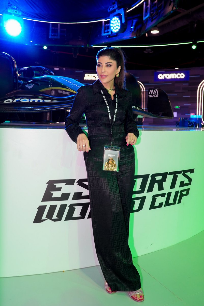 من حفل افتتاح #كأس_العالم_للرياضات_الإلكترونية 

شكرًا معالي المستشار <a href="/Turki_alalshikh/">TURKI ALALSHIKH</a>
شكراً لكل شخص قائِم على هذا الحدث 

<a href="/EWC_AR/">كأس العالم للرياضات الإلكترونية</a> 
#EsportsWorldCup