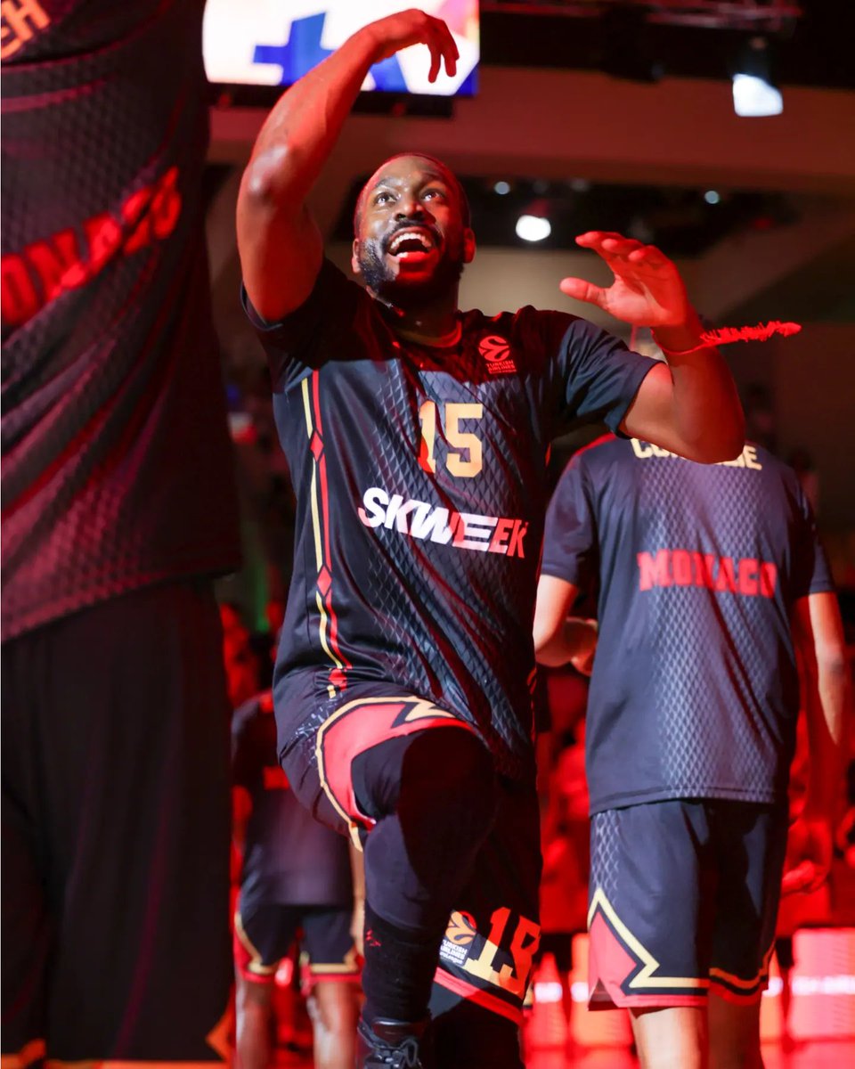 ASMonaco_Basket's tweet image. 🫡 Respect Mr. @KembaWalker 👏

#RocaTeam #DagheMunegu #TrueLegend