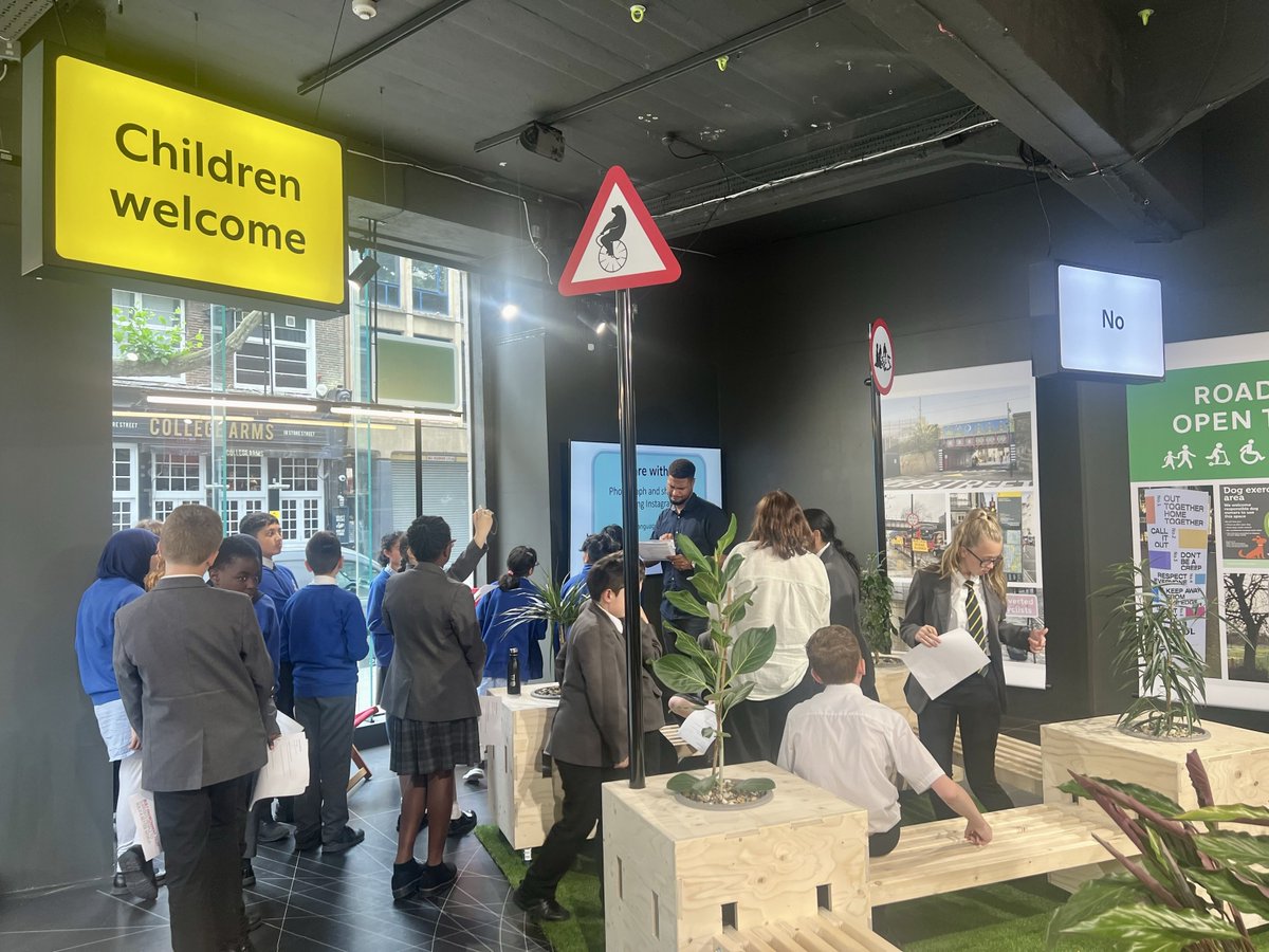 Last Friday, we hosted a groundbreaking event bringing together 50 students from across Bourne Education Trust schools. Here are some of the highlights from the day. To read more about the conference here: bourne.education/406/news/post/…