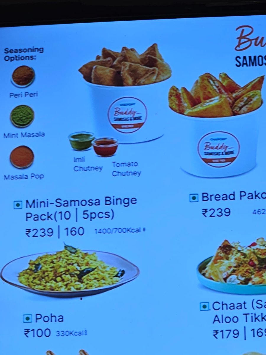 priyanshi_goel_'s tweet image. Indian KFC is different