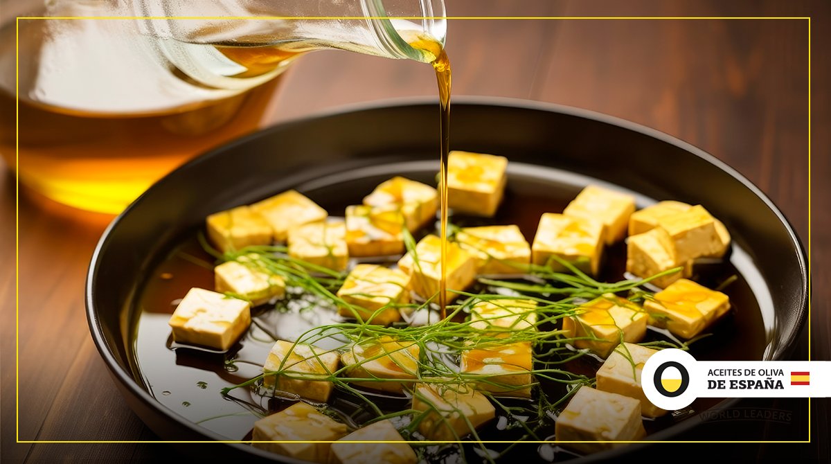 ¡El tofu es tendencia internacional! Aquí te damos tips sobre cómo cocinarlo y algunas recetas.  aceitesdeolivadeespana.com/diario-del-ace…
#SaboreaLaVida