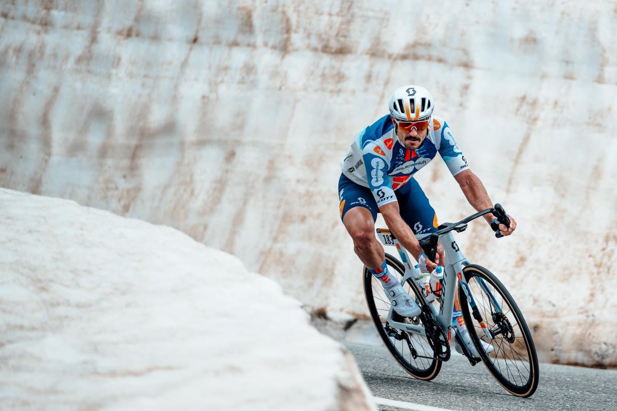 John Degenkolb (@johndegenkolb) on Twitter photo about yesterday. the first giant in the legs. even as a classics guy I have to admit: i love the majestic scenery in the alpes. but I am as well super happy that Galibier is over for this years <a href="/LeTour/">Tour de France™</a> now.
#dege #dgnklb about yesterday. the first giant in the legs. even as a classics guy I have to admit: i love the majestic scenery in the alpes. but I am as well super happy that Galibier is over for this years <a href="/LeTour/">Tour de France™</a> now.
#dege #dgnklb