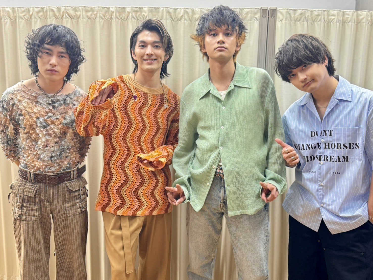 洋楽 ロック BROS FNS歌謡祭 音楽大賞 特別賞 トロフィー 蒸し暑い 