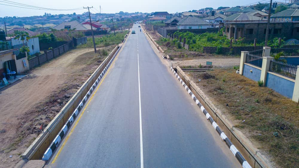 humairehhassan's tweet image. I just love the work Governor Dapo Abiodun is doing in Ogun State. Take a look at Kemta Somorin Road and tell me if you’re not impressed. 

#WorkInProgress #Dapofixogunroads