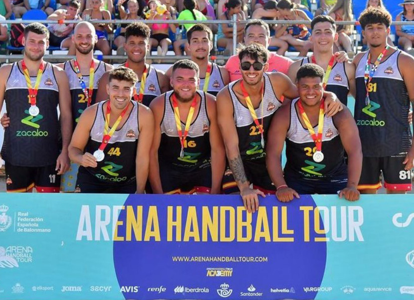 Ayuntamiento de Parla (@aytoparla) on Twitter photo Los equipos de balonmano playa de <a href="/CBParla/">Club Balonmano Parla</a> nos han dado tremenda alegría en la Copa de España 🏆🇪🇸 celebrada en Murcia el pasado fin de semana, con las infantiles del club proclamadas campeonas 🥇y el meritorio segundo puesto 🥈los integrantes del senior.
¡Enhorabuena!💪💪💪 Los equipos de balonmano playa de <a href="/CBParla/">Club Balonmano Parla</a> nos han dado tremenda alegría en la Copa de España 🏆🇪🇸 celebrada en Murcia el pasado fin de semana, con las infantiles del club proclamadas campeonas 🥇y el meritorio segundo puesto 🥈los integrantes del senior.
¡Enhorabuena!💪💪💪