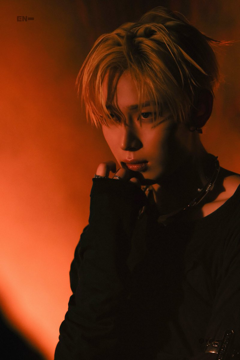 sunoos_fool's tweet photo. ENHYPEN <ROMANCE : UNTOLD> Concept Photo CONCESSIO Ver.,Photo Sketch

#선우 #SUNOO 📸

(1) https://t.co/l848KT7U0q