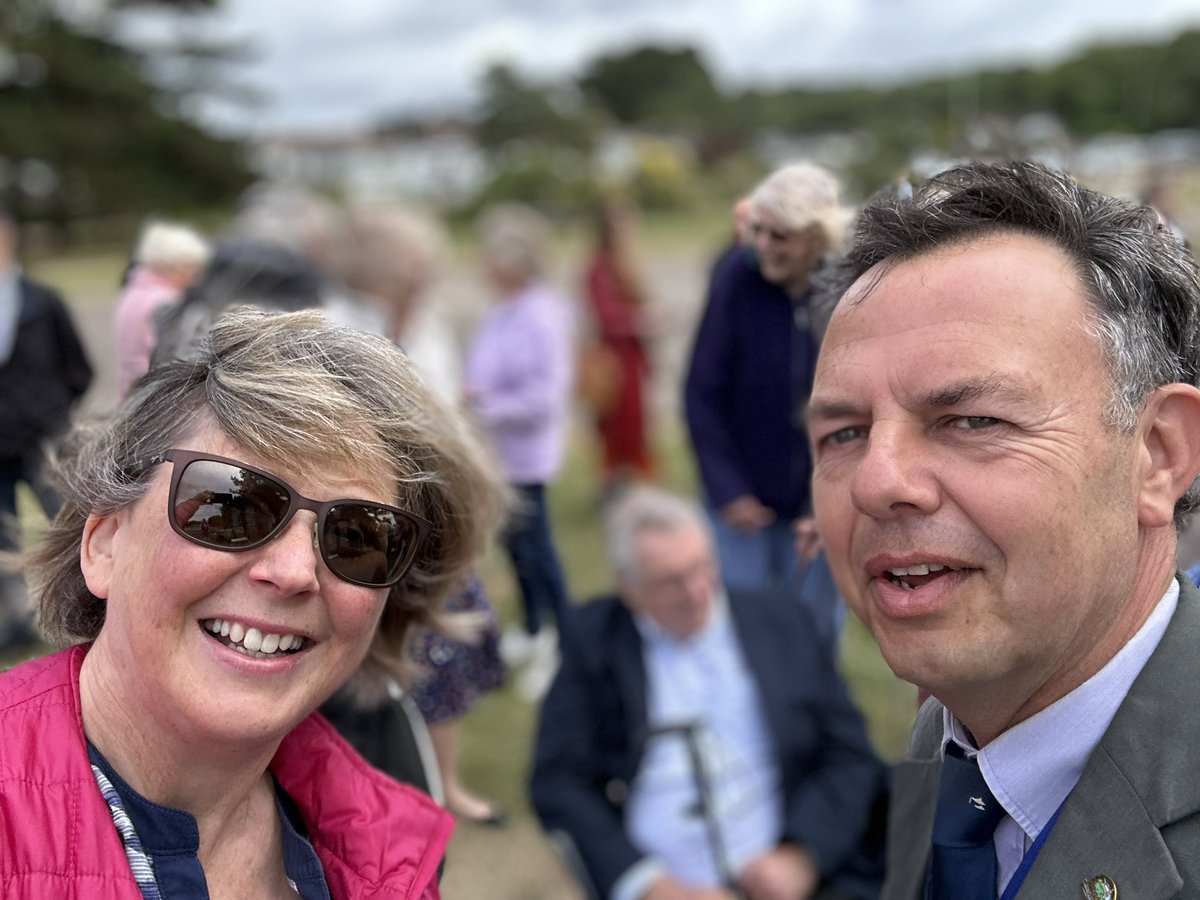 When you live next to the place where the original research took place behind satellite and mobile phone communications, before it moved to Malvern. #rsre @SteamerPoint <a href="/business_bcp/">Business in BCP</a> @friarscliff#celebrate SRDE #localhistory