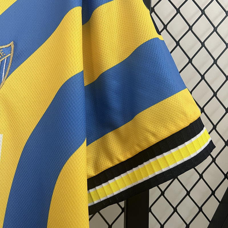 💙🤍SORTEO💛💙

Malaguistas‼️ Tenemos esta JOYA y la vamos a sortear para celebrar un ascenso histórico como se merece

Para participar: 
✅Síguenos y haz RT a este tuit.

🗓️Participa hasta el 14 de julio a las 23:59

catalogocamisetas.es/malaga-retro-9…

La quieres? Más información por DM📩