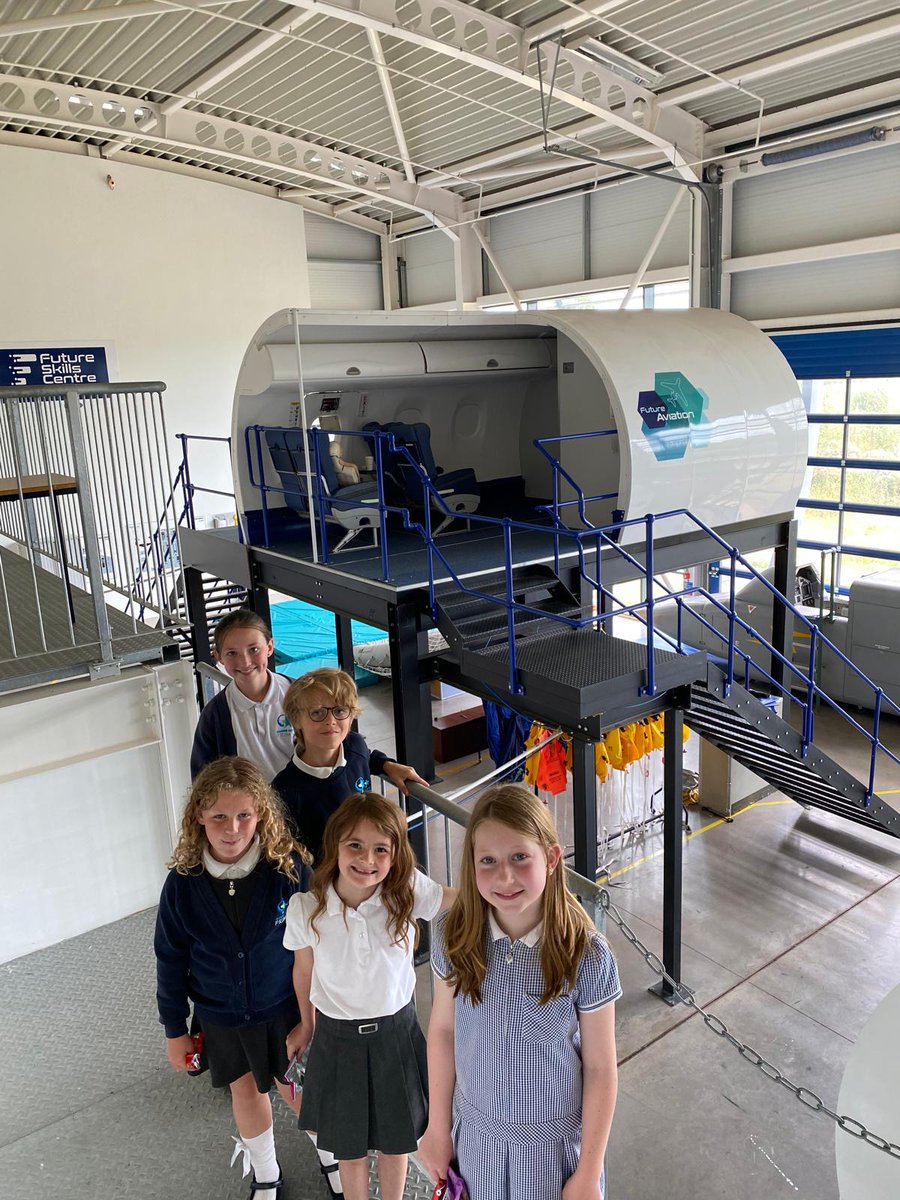 MarineAcademy's tweet photo. ๐ทGlobal Citizens from Marine Academy Primary traveled to @ExeterCollege and were Highly Commended for their innovative ideas about a future sustainable campus. They even received 30/30 for their presentation!
#MakingAspirationsPossible #MakeTheWorldABetterPlace @TedWraggTrust https://t.co/ccd4YCAStz