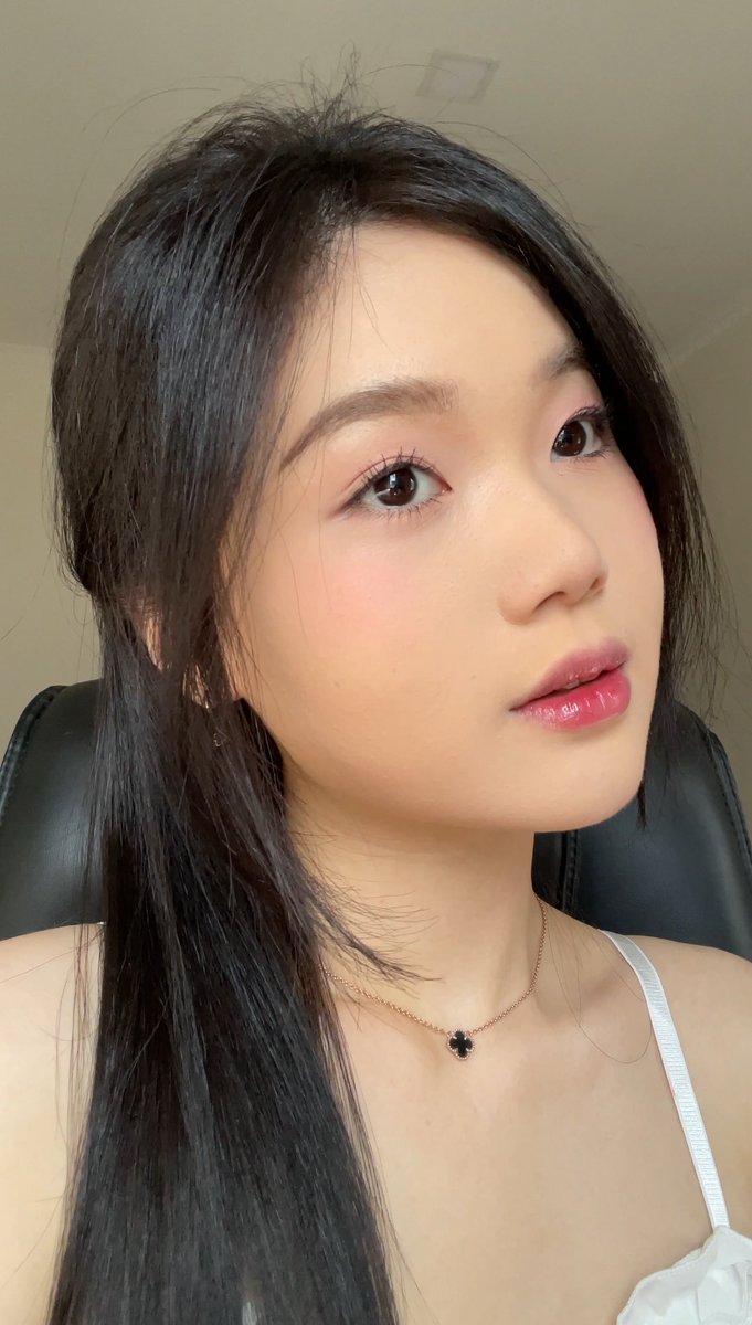 arin tweet media