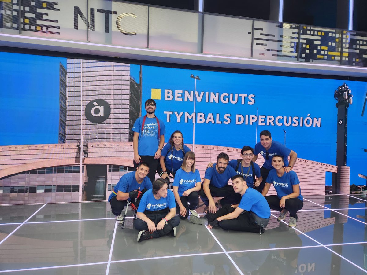 🥁Hui ens visita l'agrupació Tymbals DiPercusión. El seu lema és "Diversitat, em fas falta". Els membres d'aquesta batucada són persones amb discapacitat intel·lectual i funcional. Van nàixer la primavera del 2019 i interpreten diferents estils musicals.
apuntmedia.es/informatius/le…