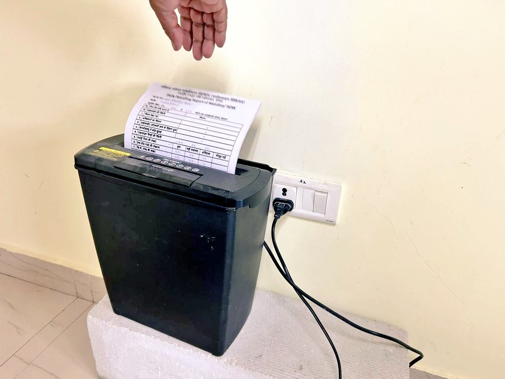 iocl_serpl's tweet image. As part of #SwachhataPakhwada, IndianOil team at SERPL Korba took steps to dispose of old files by shredding them in-house. Maintaining a clean and organized workspace should be a priority for all. #CleanIndia #OrganizedWorkspace
@IOCL_PLHO
@Dirpl_iocl @iocl_serpl
