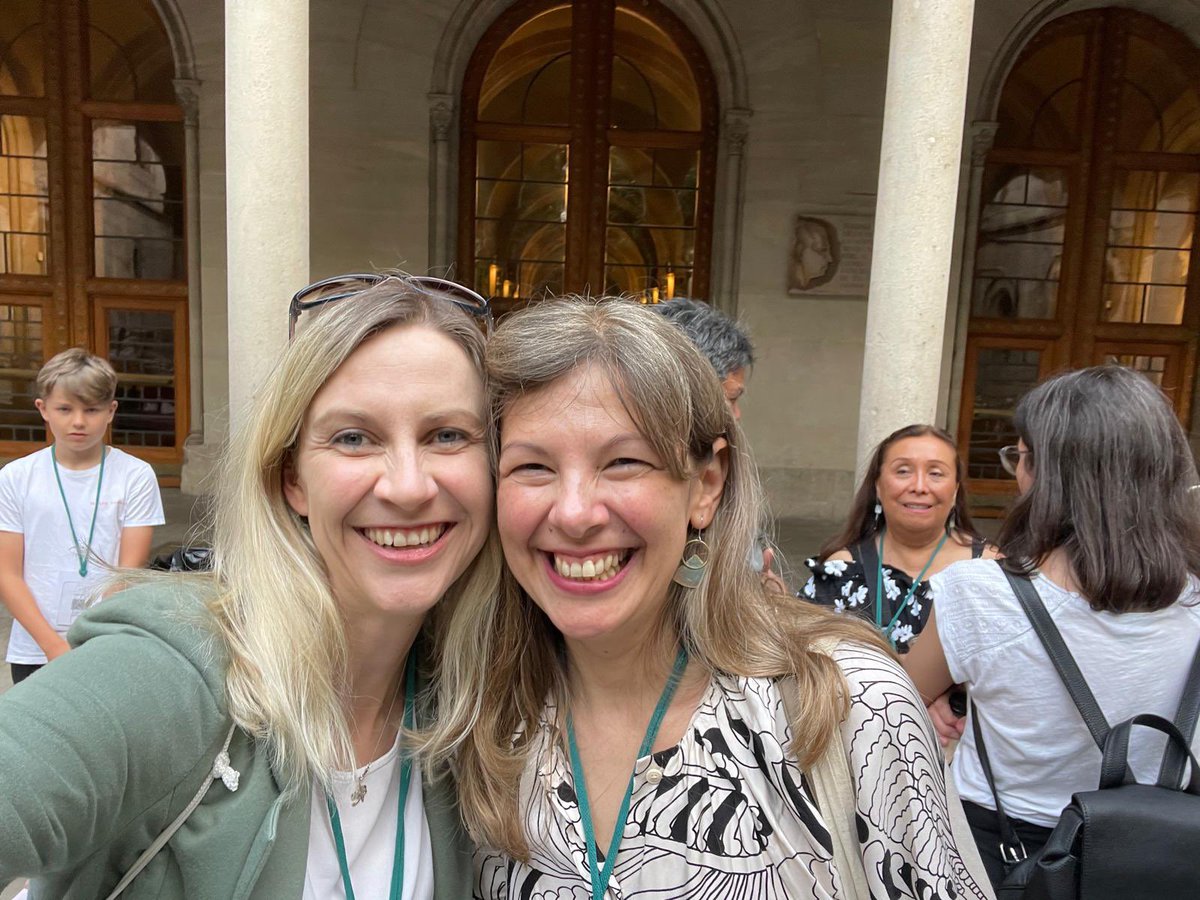 Finally able to give a non-virtual hug to my dear friend and colleague, @NadjaKabisch, coordinator of our @ZOE_Project_EU <a href="/IAPS2024/">IAPS 2024 Conference</a>! I love <a href="/IapsAssociation/">IAPS association: @iaps-association.bsky.social</a> and looking forward to our session on #SustainableLiving #biodiversity &amp; #health.