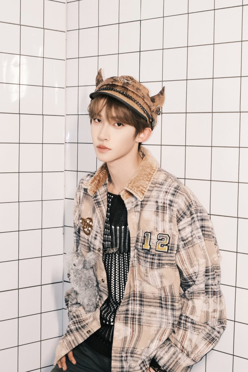 Liuyu_Fanclub's tweet photo. 240703 LIU YU STUDIO Weibo Update
Gentle and profound, chic and stylish🥐
#Liuyu #刘宇 #劉宇
#リュウユ #리우위 #หลิวอวี่ #LưuVũ
#ImSoIntoYou #喜欢你我也是 #IQIYI https://t.co/7E6q2HMiHe