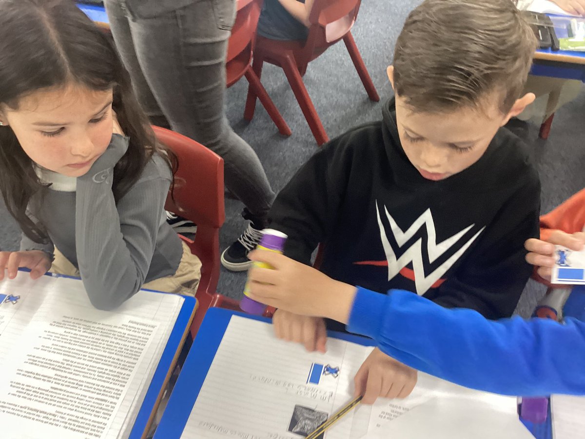 PDA_Y3's tweet image. Great concentration in English as we looked at our tricky words. #pdaenglish