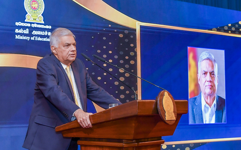 ThinakaranLK's tweet image. 2,159 பேருக்கு புதிய ஆசிரியர் நியமனங்கள்

மேலதிக விபரம் &amp;gt;&amp;gt;&amp;gt; thinakaran.lk/?p=70034

#PresidentRanilWickremesinghe #SchoolEducation #TeachingAppointments #Graduates #Thinakaran #SriLanka #LKA #SL