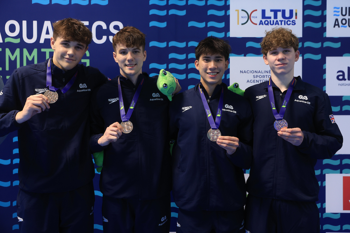 First 🇬🇧 medal in the pool at #EJSCVilnius2024🥉🙌

Jacob Mills strong anchor completed the medal chase, with Gabe Shephard, Nick Finch and Stefan Krawiec putting in the opening legs of the Men’s 4x100m Freestyle team bronze at the European Junior Swimming Championships.