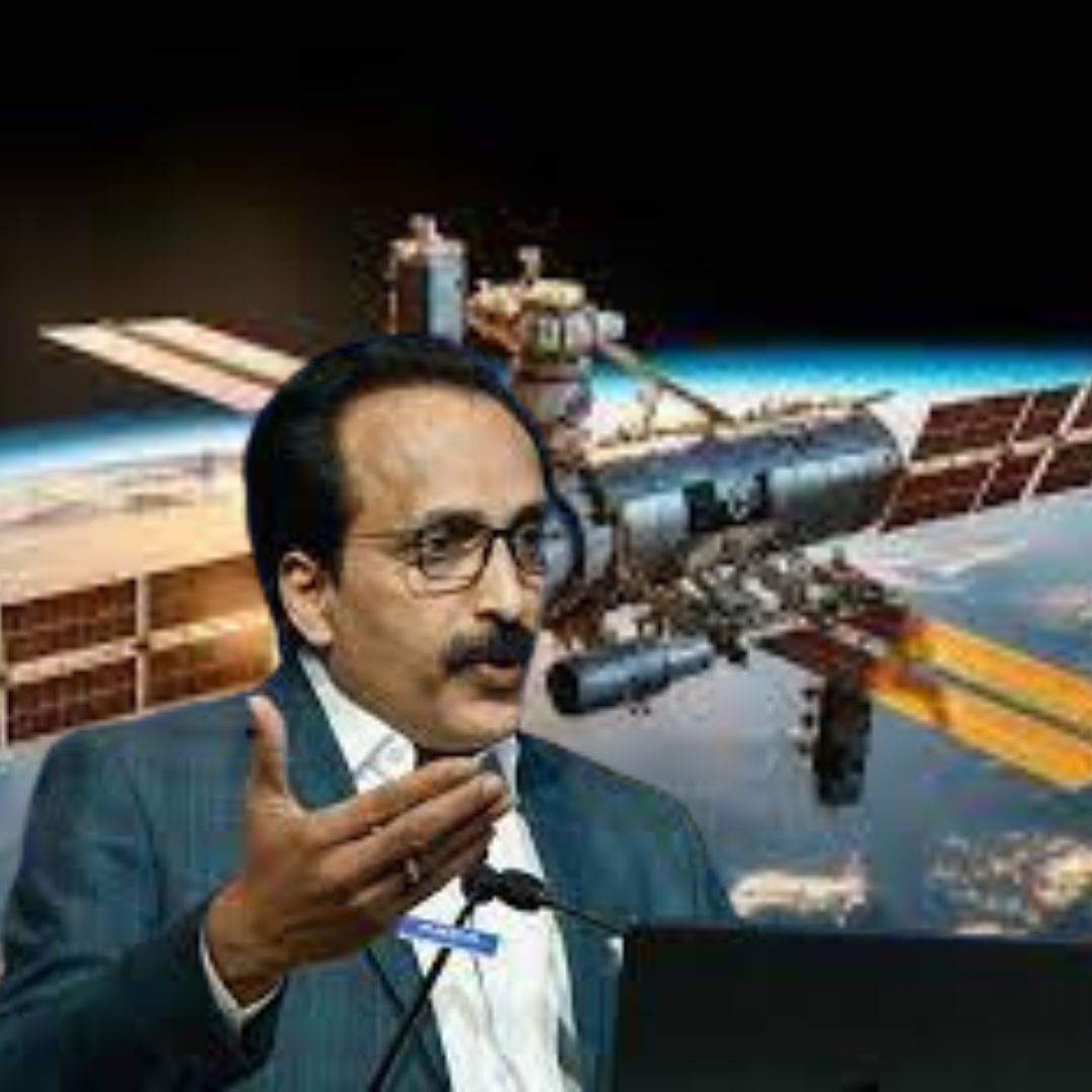 StudyCircus's tweet photo. 🚀 Exciting times ahead for ISRO! From launching the Bharatiya Antariksha Station by 2028 to the groundbreaking Chandrayaan-4 mission and the innovative Next Generation Launch Vehicle, India's space program is set to soar! 🌌✨. More:[https://t.co/fuoBIZH7AZ]

#ISRO #SpaceExplore https://t.co/X8ttY5Yusq