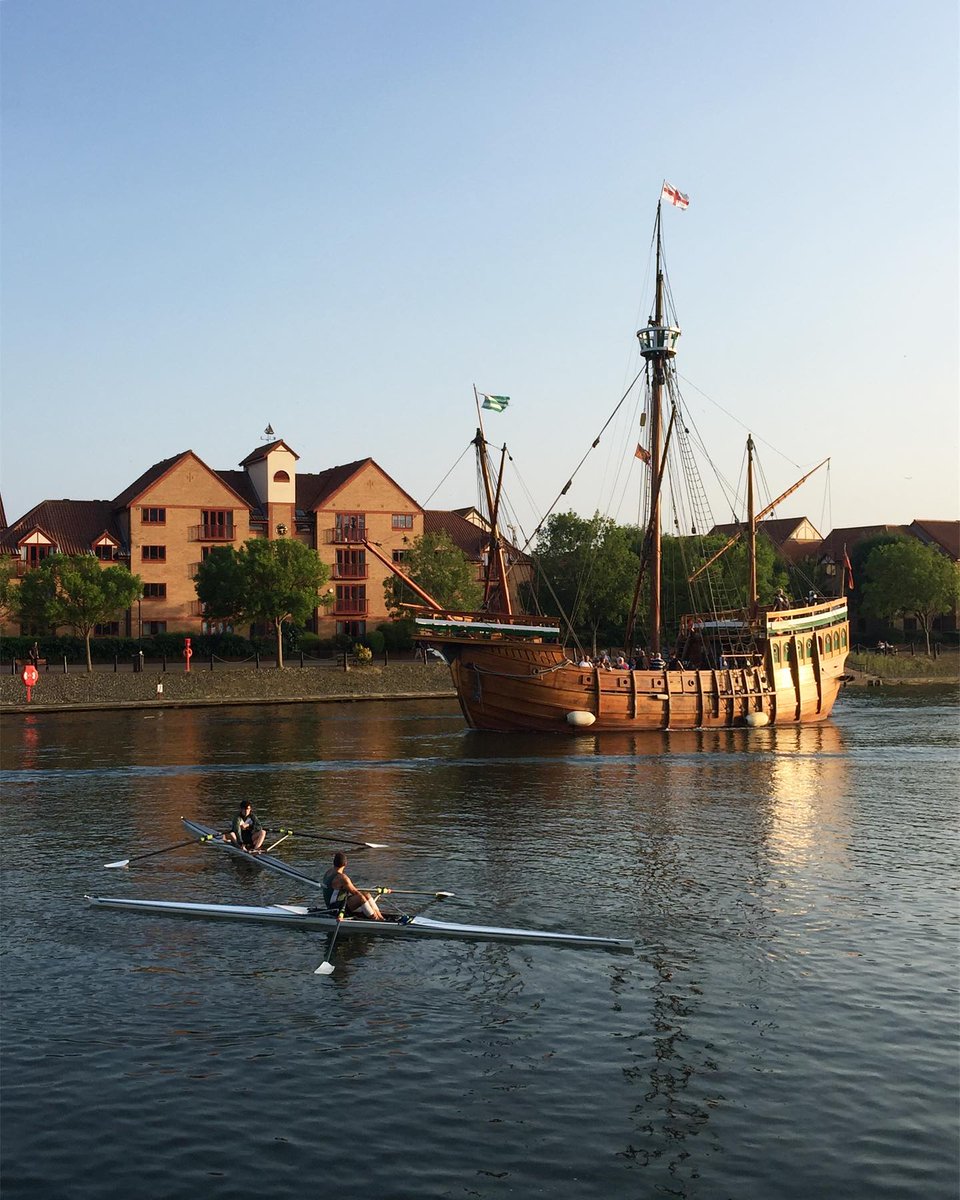 Watching Bristol harbour come to life in the sunshine 🌞