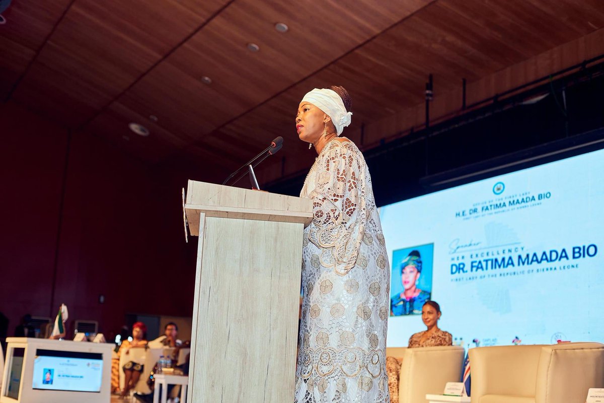 UKinSierraLeone's tweet photo. Pleased to join @FirstLadyBio at launch of @OAFLAD #WeAreEqual campaign! 

Sierra Leone's historic Prohibition of Child Marriage Act is a crucial step towards protecting girls and keeping them learning in school. https://t.co/kScFZZrO2A