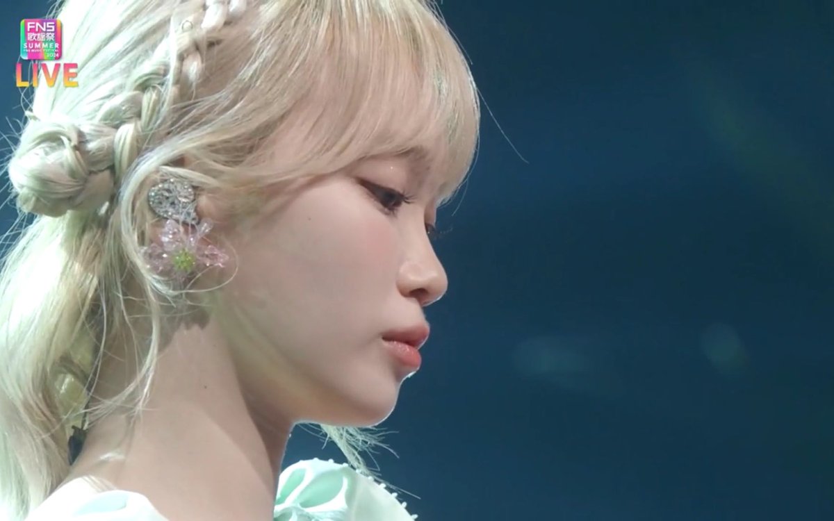 画面が切り替わってFirst Loveのイントロと共にこのチェウォンさんの