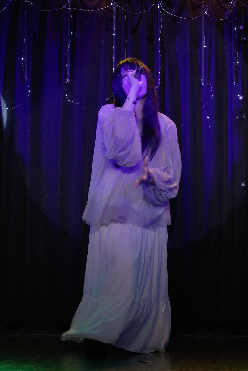 Healofmind2's tweet photo. 6/28(金)神田 #SpaceCube
当桜見撮影会へ出演いただいた
💃筅さん@Sen_photoprfm
ライブ🎤応援鑑賞に行って来ました👀
独特の世界観を醸し出されていました🌟
#せんフォト #オリジナル楽曲 #音楽制作
#ポートレート #ライブ活動 #黒髪ロング
#高身長モデル #写真集制作 #作品創り
#創作アクセサリ https://t.co/Khy2PL2KgC