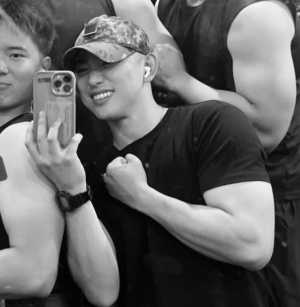 archivejy_'s tweet photo. https://t.co/kFw8LTwc2k
