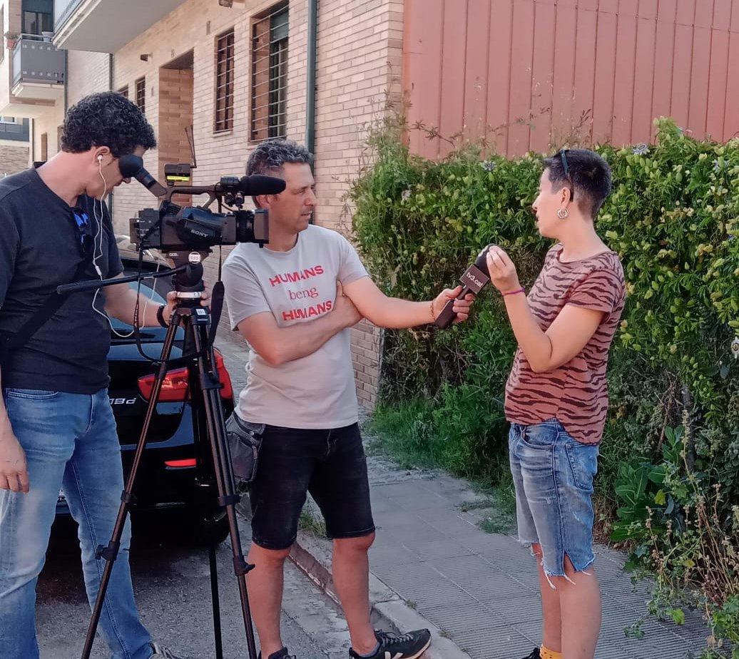 lacorbacoop's tweet photo. Ahir al Telenotícies de TV3 van dedicar un petit espai a tres projectes d’habitatge cooperatiu al Vallès Oriental, entre els quals estava La Corba!  Hi ha molts més projectes i més que n’hi haurà, models no especulatius i de suport mutu
@ladinamo_ @LaRenegacoop @sostrecivic https://t.co/2TROhkRIm9