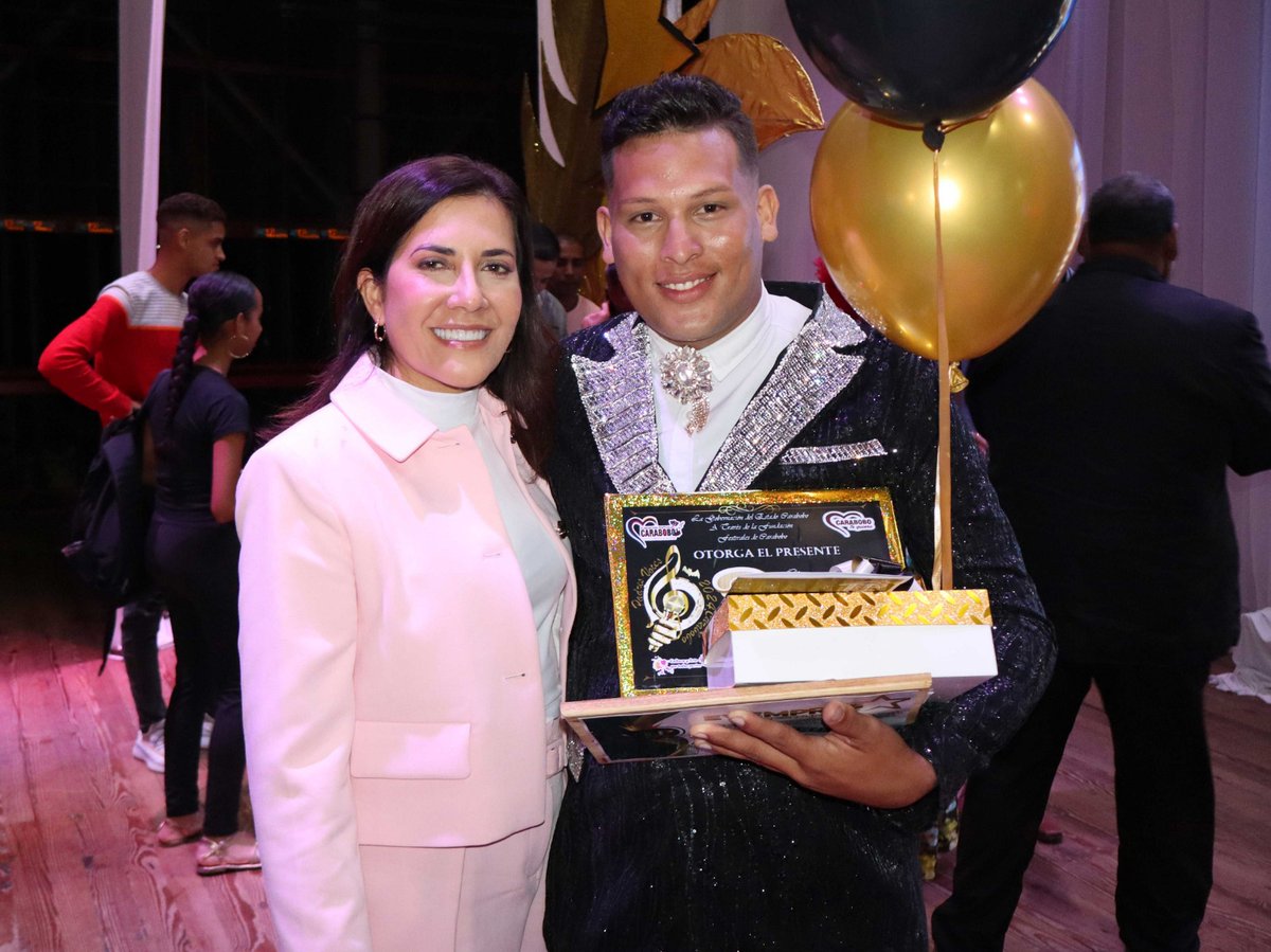 apuertocabello's tweet photo. #FOTOS El Teatro Municipal de Puerto Cabello, fue el escenario de la Gala de “Padres Voces Carabobo 2024”, la noche de este #2julio en el marco del programa Cultura y Arte por todas partes una iniciativa impulsada por la primera dama de Carabobo @nancydelacava #JulioDeVictorias https://t.co/Um1ISSRvZc