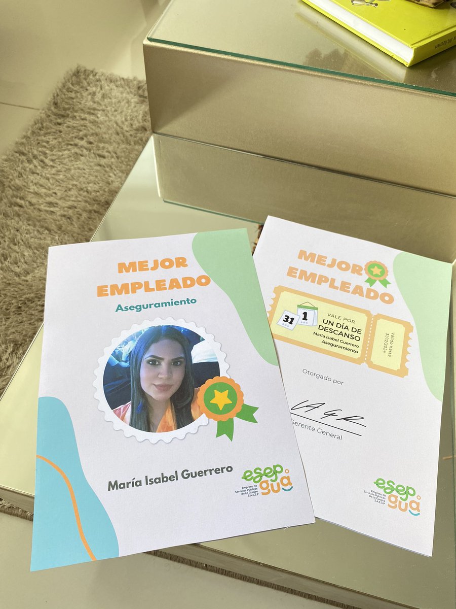 Hoy celebro el día del Economista con este importante reconocimiento, ser empleada destacada de ESEPGUA la empresa que me abrió las puertas 15 días después de haber tomado grado como Profesional en Economía. En Dios no hay casualidades, hay propósitos ♥️📊👩🏻‍💻🙏🏻
¡Feliz día Colegas!