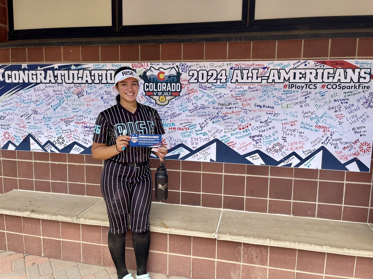 Maddy_saga08's tweet image. made it to the next round 💪😊
I’ll be playing in the All American game today at 8PM field 1, 3rd base dugout.
Thanks to the coaches who coached me yesterday and provided tips for improvement 🙏❤️🥎 🥎🥎🥎
@COSparkFire #IplayTCS #cosparkfire
