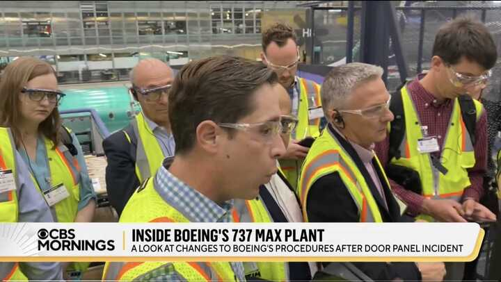 It was supposed to be a routine briefing for aviation reporters before <a href="/FIAFarnborough/">Farnborough Airshow</a> but then the wheels came off the PR bus <a href="/BoeingAirplanes/">Boeing Airplanes</a> after <a href="/NTSB/">NTSB</a> threw a fit. <a href="/AINonline/">Aviation International News</a> tech guru <a href="/HannekeScience/">Hanneke Weitering</a> was an innocent bystander (frowning on the left): ainonline.com/aviation-news/…