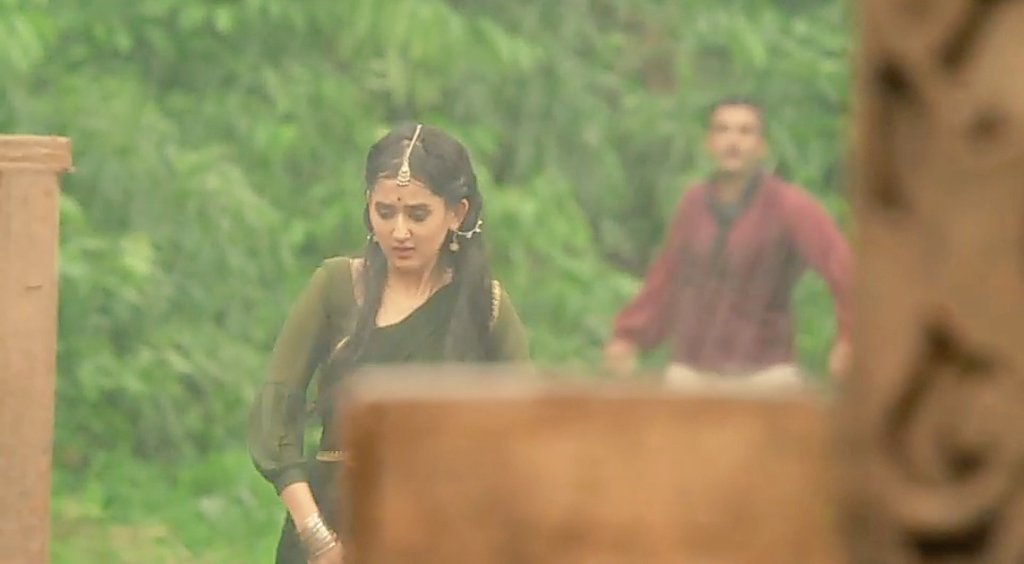 zindagified's tweet photo. This whole sequence tells you that this pair still has the best chemistry😊

#DhruvTara https://t.co/RA1fJs3KUF