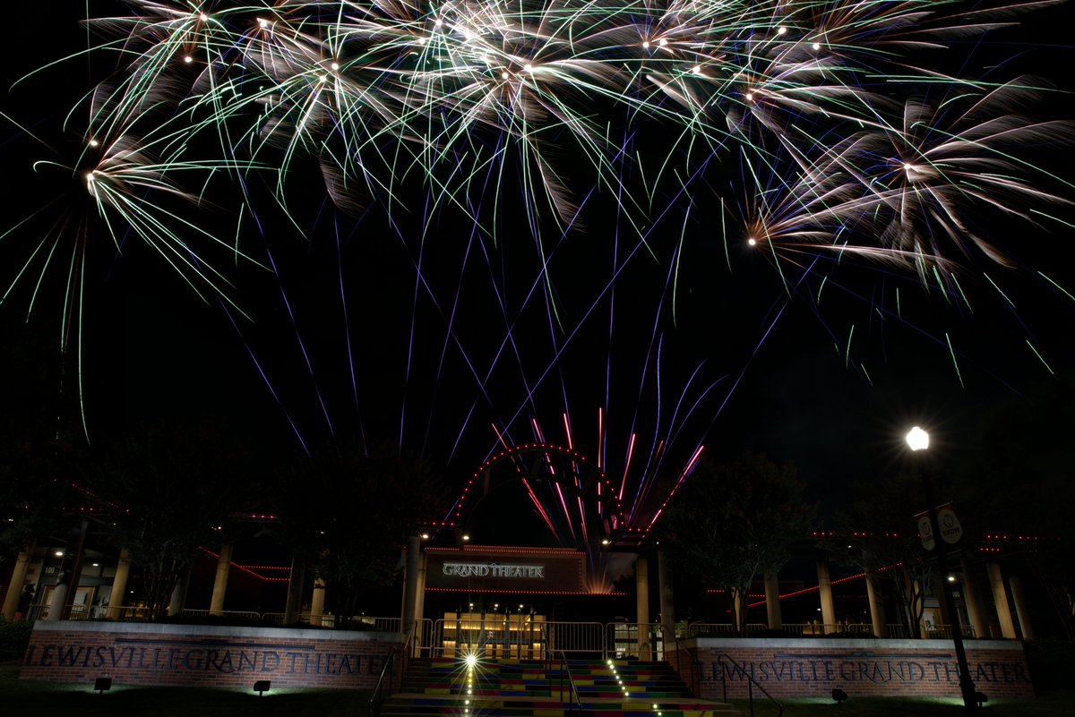 AllSportsLB's tweet photo. great fire works last night at old town lewisville ..... https://t.co/iPWkPtzLYG