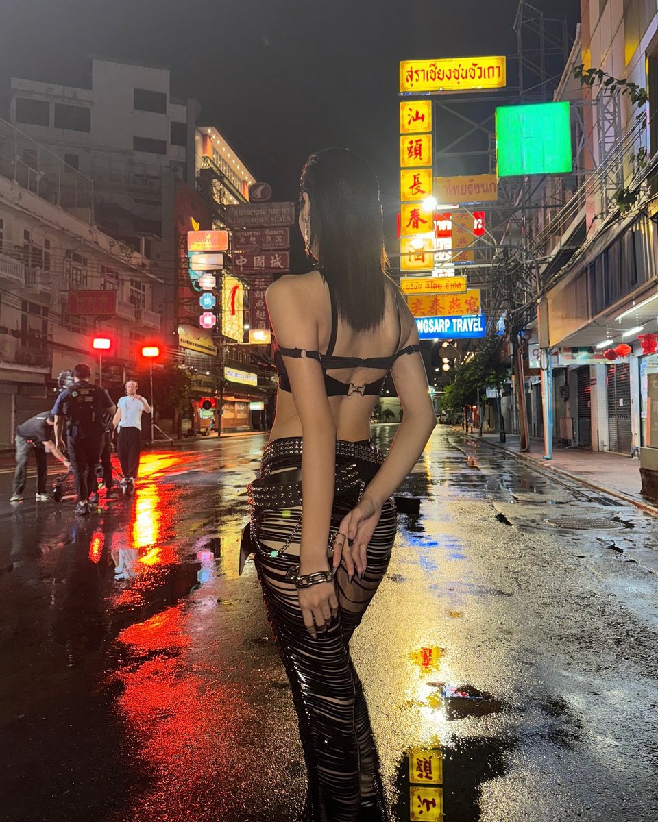 jenniesrenes's tweet photo. lisa ig update! https://t.co/lKyFWrPlQH