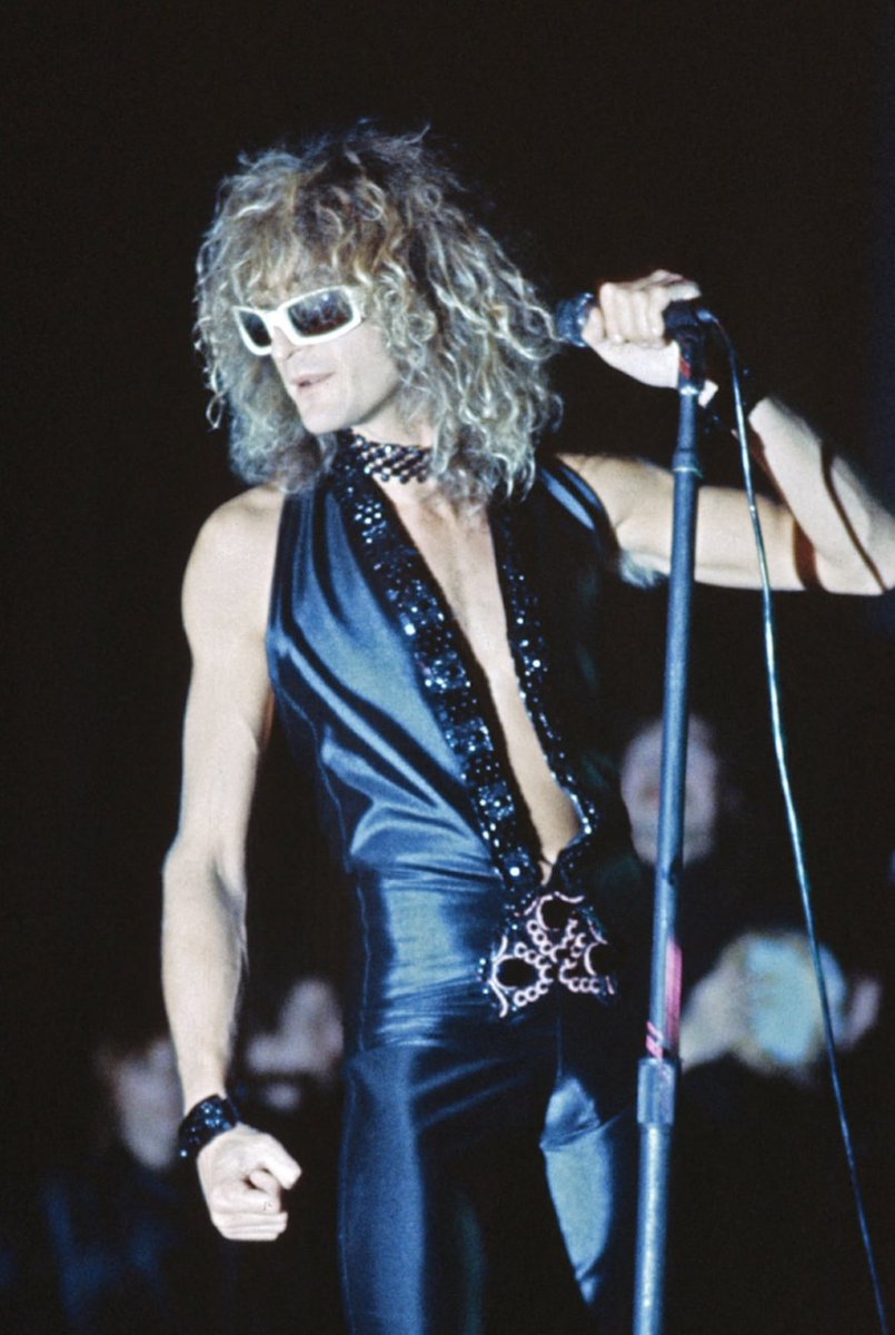 EmilyStaltari's tweet photo. MICHEL 🤍⚓️

via: @ nostalgiebelgique sur Instagram.
Republié par @mpolnareffdaily 

#Polnareff #michelpolnareff https://t.co/vPuHWCB6R6