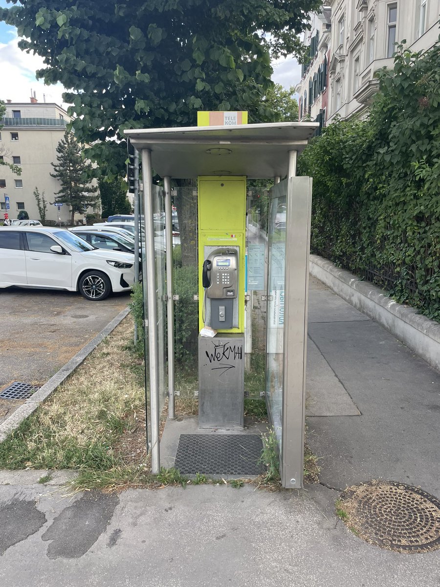 BRAT payphone