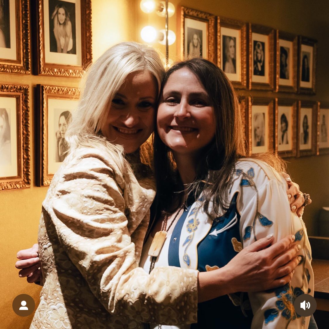 Erin Enderlin (@erinenderlin) on Twitter photo The maven of melody, the lioness of lyric <a href="/tifftycent/">tiffany goss</a> ✨ Tiffany, myself, <a href="/denitiadenitia/">Denitia</a> & @davekennedymusic will be playing a truly special round at <a href="/analognashville/">Analog at Hutton Hotel</a> in Nashville, TN on July 10th for @southernroundslive - analognashville.com/events The maven of melody, the lioness of lyric <a href="/tifftycent/">tiffany goss</a> ✨ Tiffany, myself, <a href="/denitiadenitia/">Denitia</a> & @davekennedymusic will be playing a truly special round at <a href="/analognashville/">Analog at Hutton Hotel</a> in Nashville, TN on July 10th for @southernroundslive - analognashville.com/events