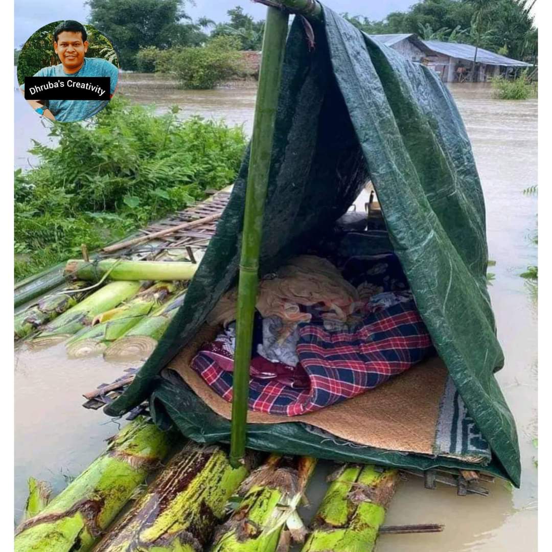 PulakDa09473058's tweet photo. Whole ordeal of #AssamFloods2024 can be summarised in the pic👇
Why such stepchild like treatment with #Assam.Floodwater inundates 95% of #KazirangaNationalPark and
19 district of people are suffering 🥺
Our media didn't bat an eyelid🤷
#AssamNeedsHelp #Solidarity https://t.co/FTF8dVtxP5