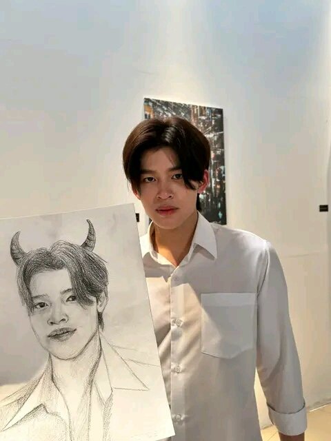 IDOLYSTUDI's tweet photo. ยังน่ารักอยู่เหมือนเดิมนะ
ภูมิ
#WeAreSeries 
@ppnaravit 
#ปอนด์ภูวินทร์ https://t.co/ABCJfRn2fc