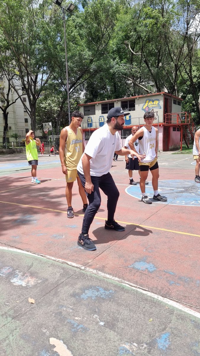 Nuestras ganas de trabajar, no nos permiten descanso, no hay escusas. Con disciplina se logrará el objetivo #SomosLibertadores