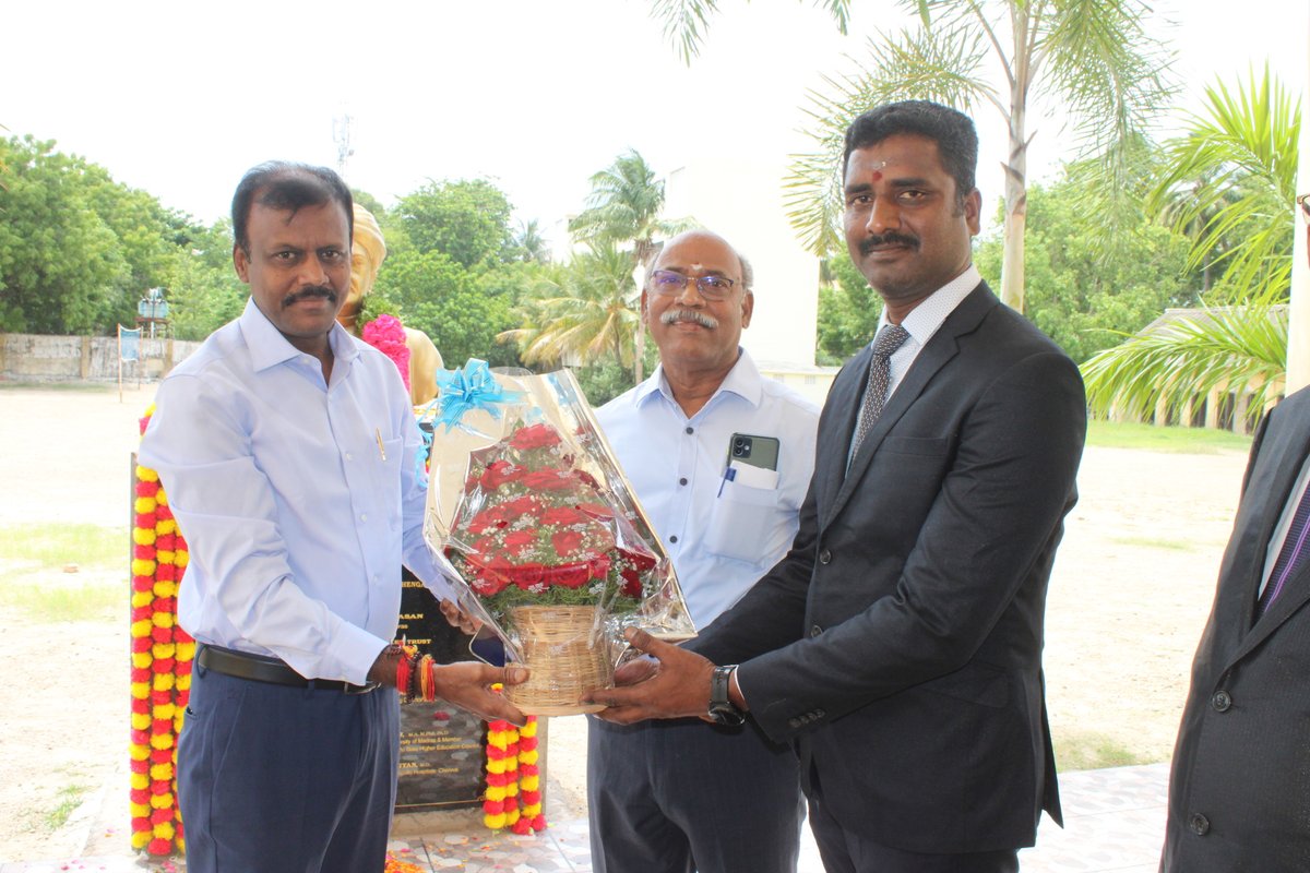 ptleecnasc's tweet photo. #4th #inductionday #FreshersDay2024 #1st #years #1styear #students #college #university #UniversityOfMadras #ptlee #trust #TamilnaduNews #NewsUpdate #FacebookPage #instagramreels #linkedinprofile #Twitter #2k24 https://t.co/rTM8aUhANw