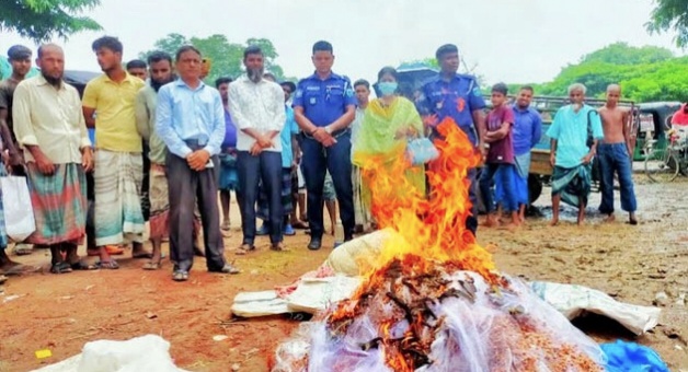 নওগাঁয় ১০ হাজার মিটার নিষিদ্ধ কারেন্টজাল জব্দ
