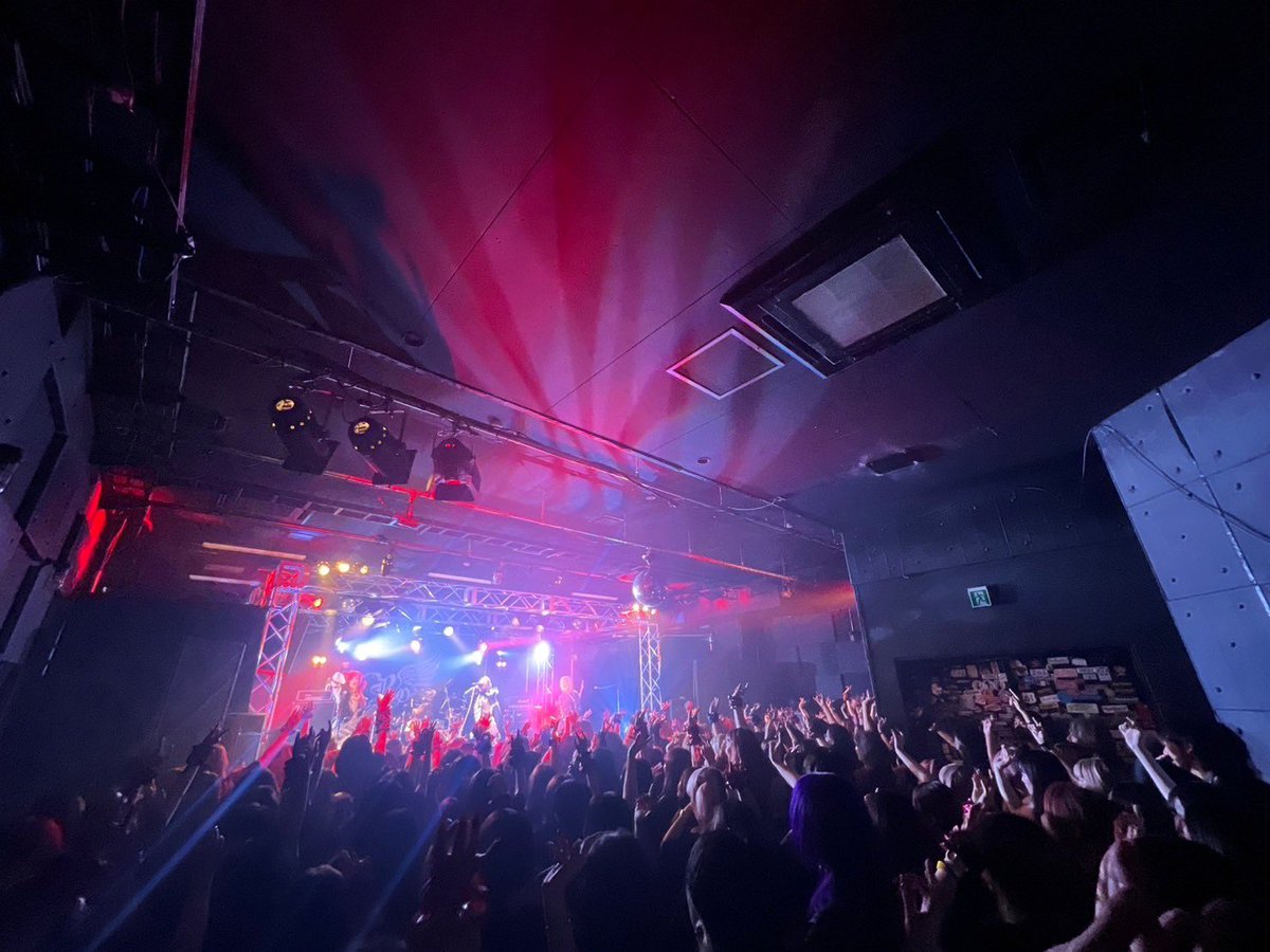Royz_official's tweet photo. 公大生誕祭！長野公演お疲れ様でした🐰駆けつけてくれた皆様ありがとうございました♥️久々の3部作を披露✨公大らしいセットリストでお届けしました🫶まさかのENラストに急遽Jack the Ripperが追加😳！明後日は杙凪生誕祭！よろしくお願いします🔥 https://t.co/wITw8XM71C