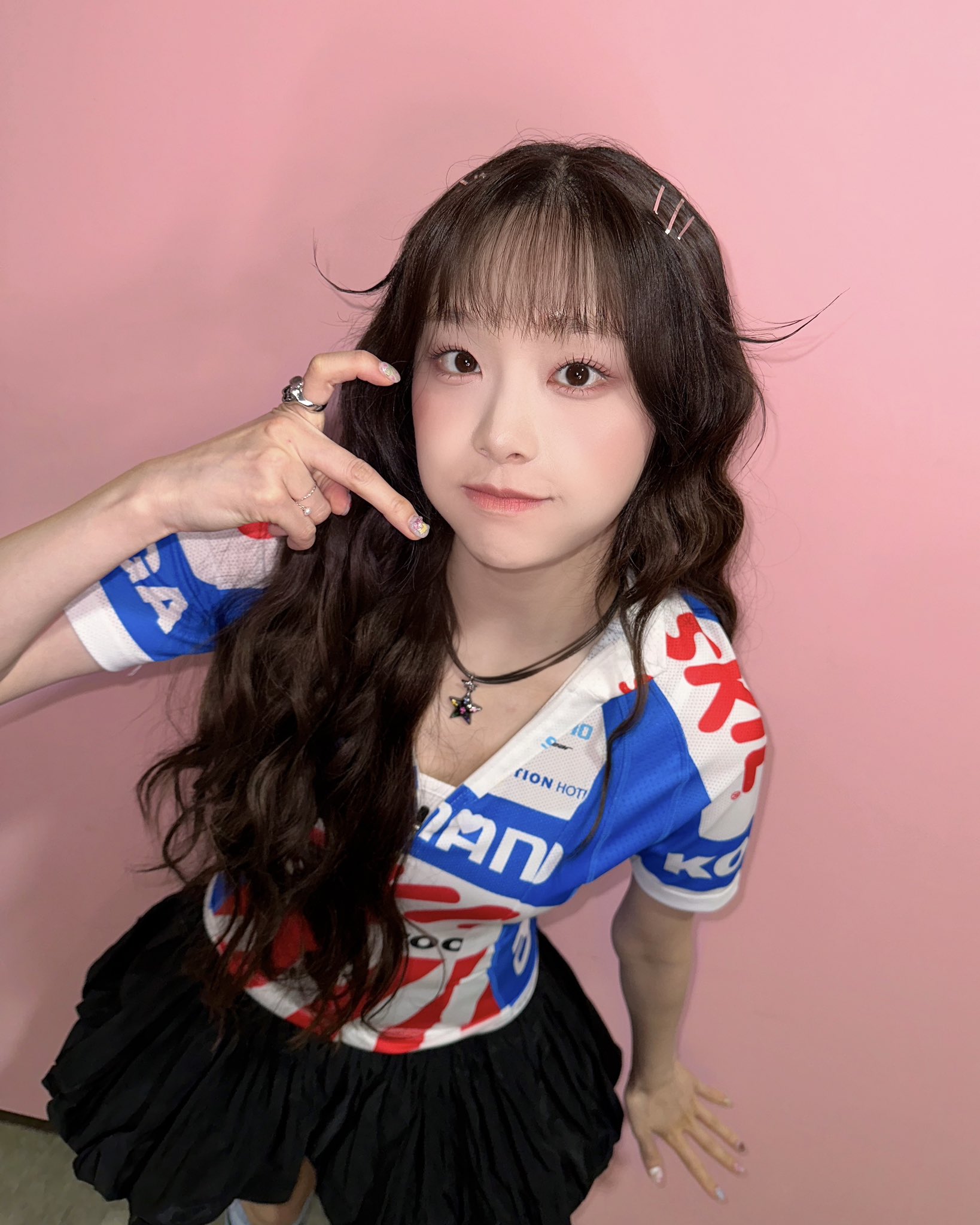 GRkBf06aQAAwc6P?format=jpg&name=large