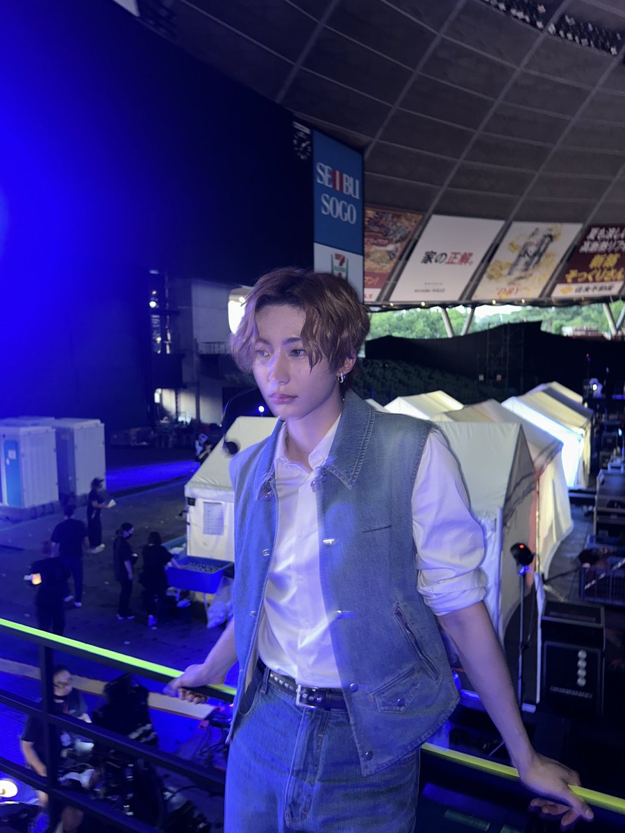 anton_'s tweet photo. briizeeeeeeeeee ☺️
내일 부터 붐붐베이스 마지막 주!! 
끝가지 열심히 해보자!! 

🫸🧡🫷 https://t.co/qil6RBkz8U