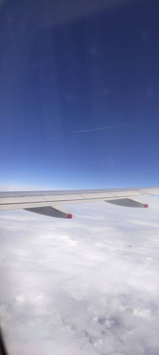 And we’ve landed back in the UK! We hope you’ve had a fantastic trip young physicists! #WomenInSTEM <a href="/esrfsynchrotron/">European Synchrotron</a> <a href="/XMaSBeam/">XMaS Beamline</a> <a href="/WarwickPhysics/">Warwick Physics</a>